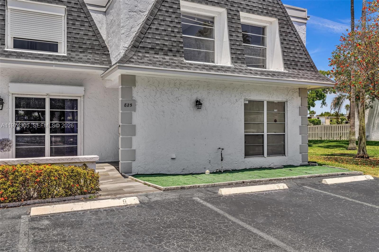 825 NE 26th Ave, Hallandale Beach FL 33009