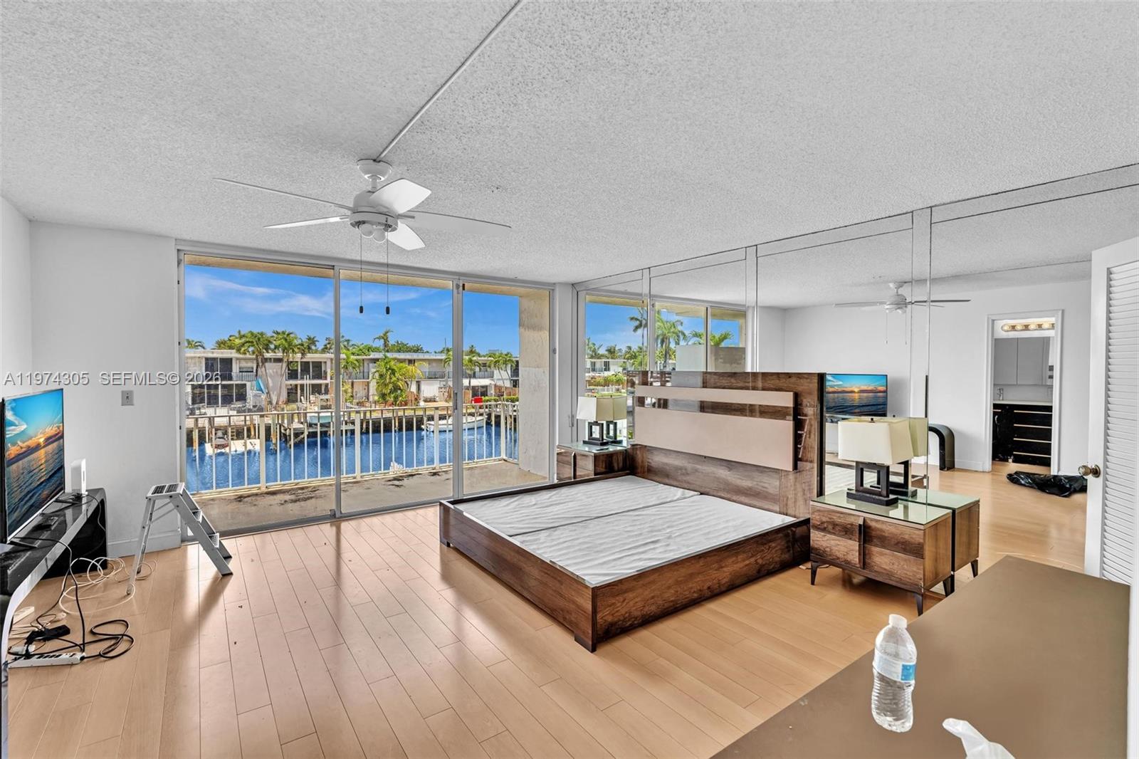 825 NE 26th Ave, Hallandale Beach FL 33009
