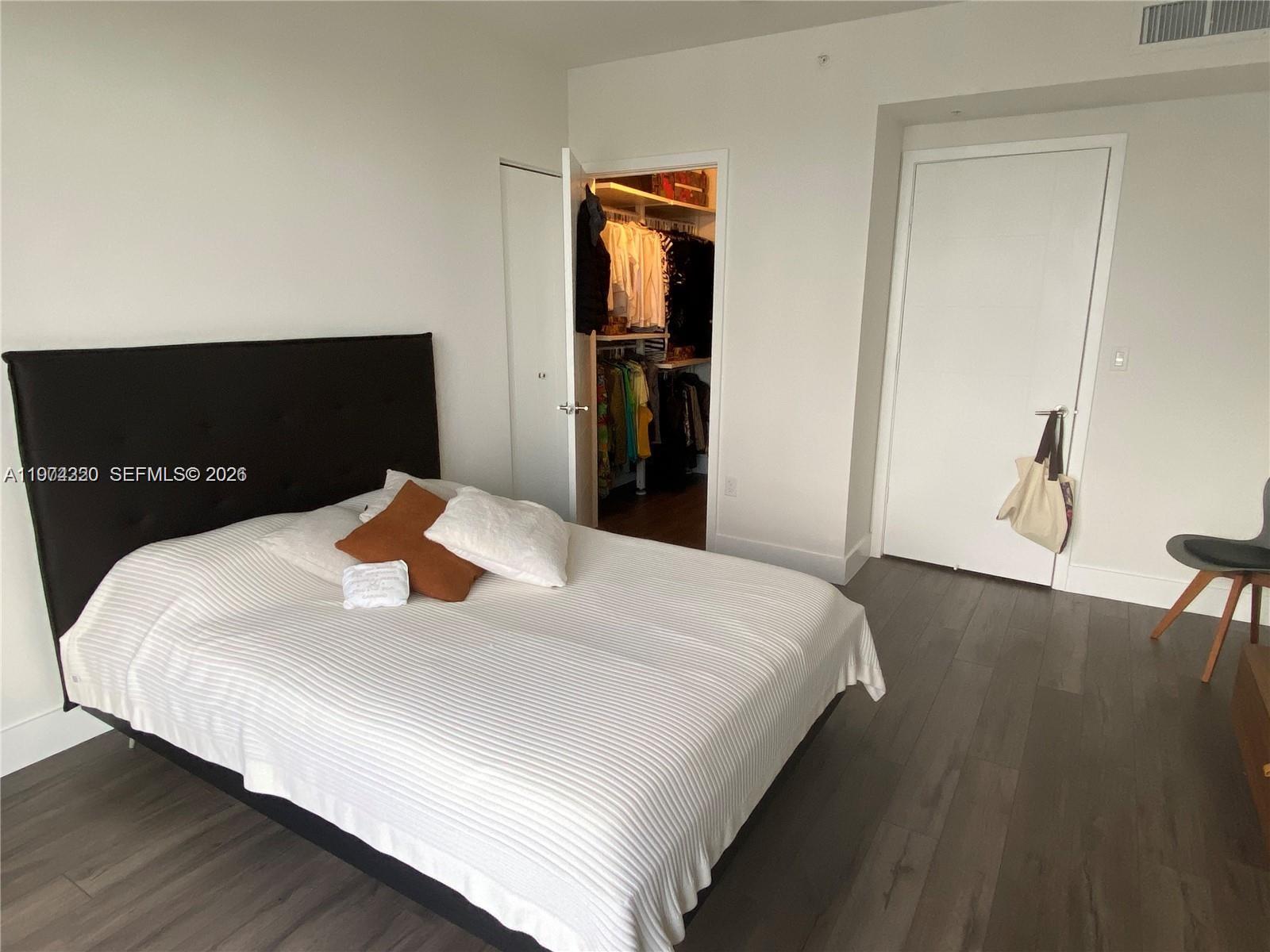 1010 SW 2nd Ave #1505, Miami FL 33130