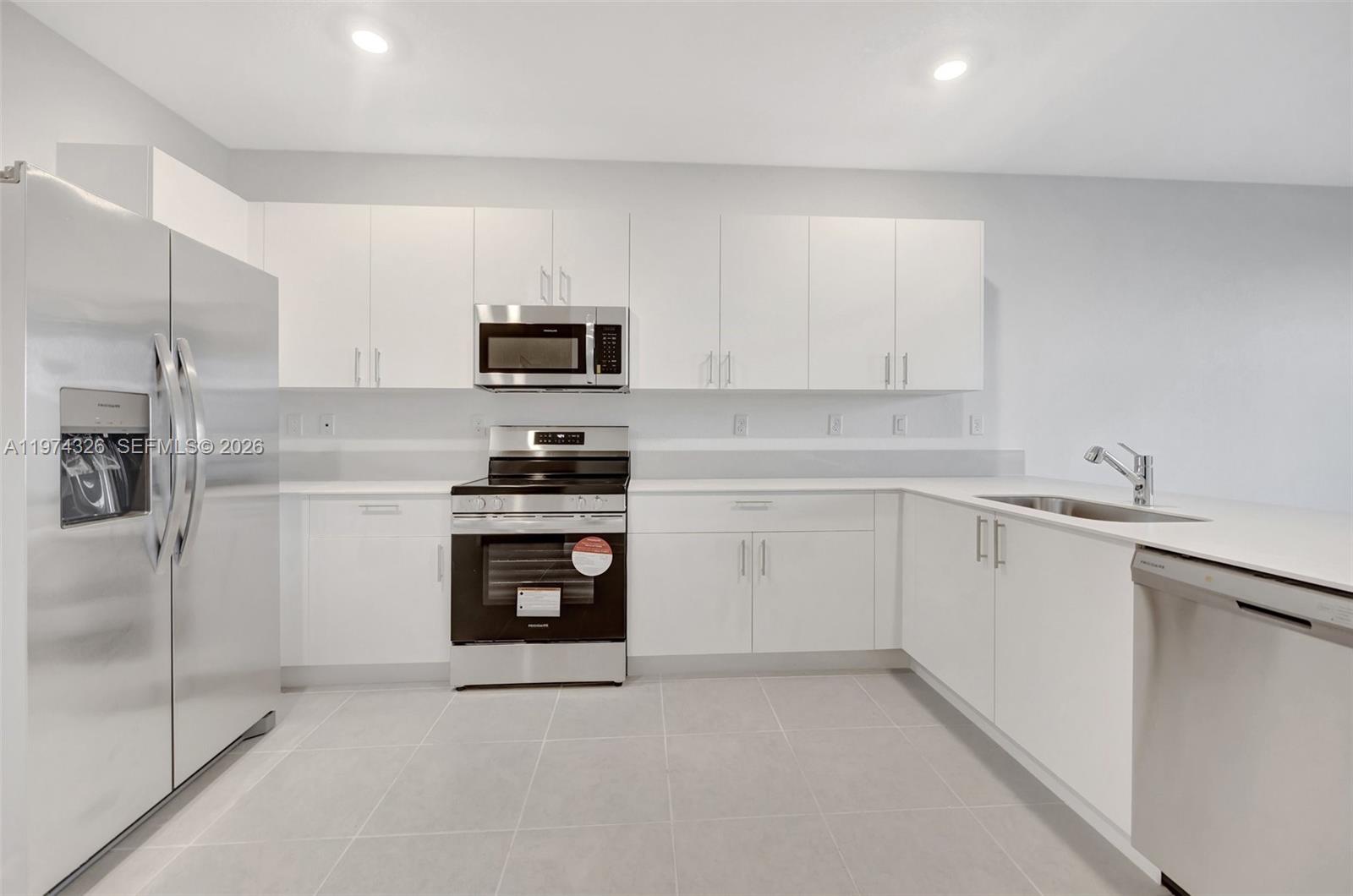 2556 SE 27th Ct #2556, Homestead FL 33035