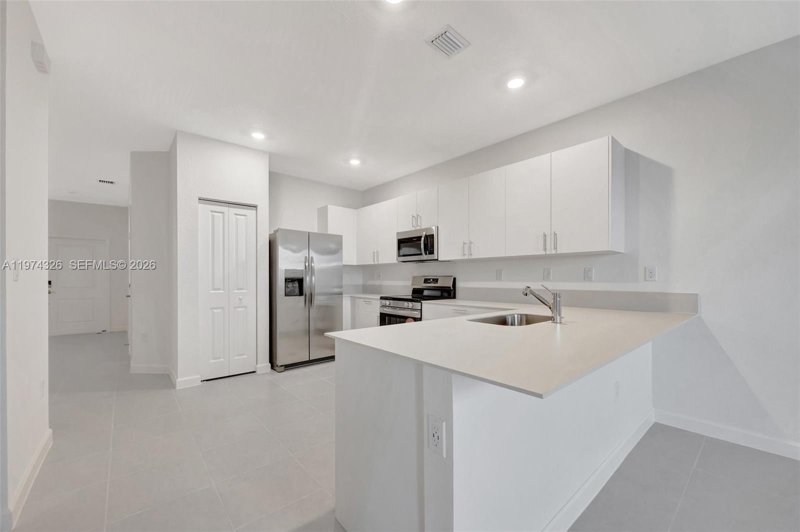 2556 SE 27th Ct #2556, Homestead FL 33035