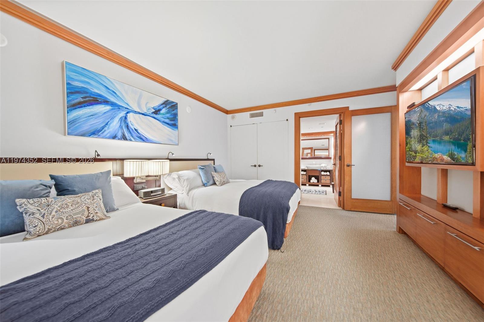 6801 Collins Ave #604, Miami Beach FL 33141
