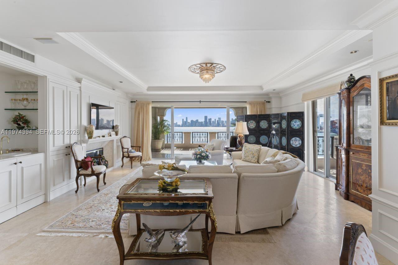 5266 Fisher Island Dr #5266, Miami Beach FL 33109