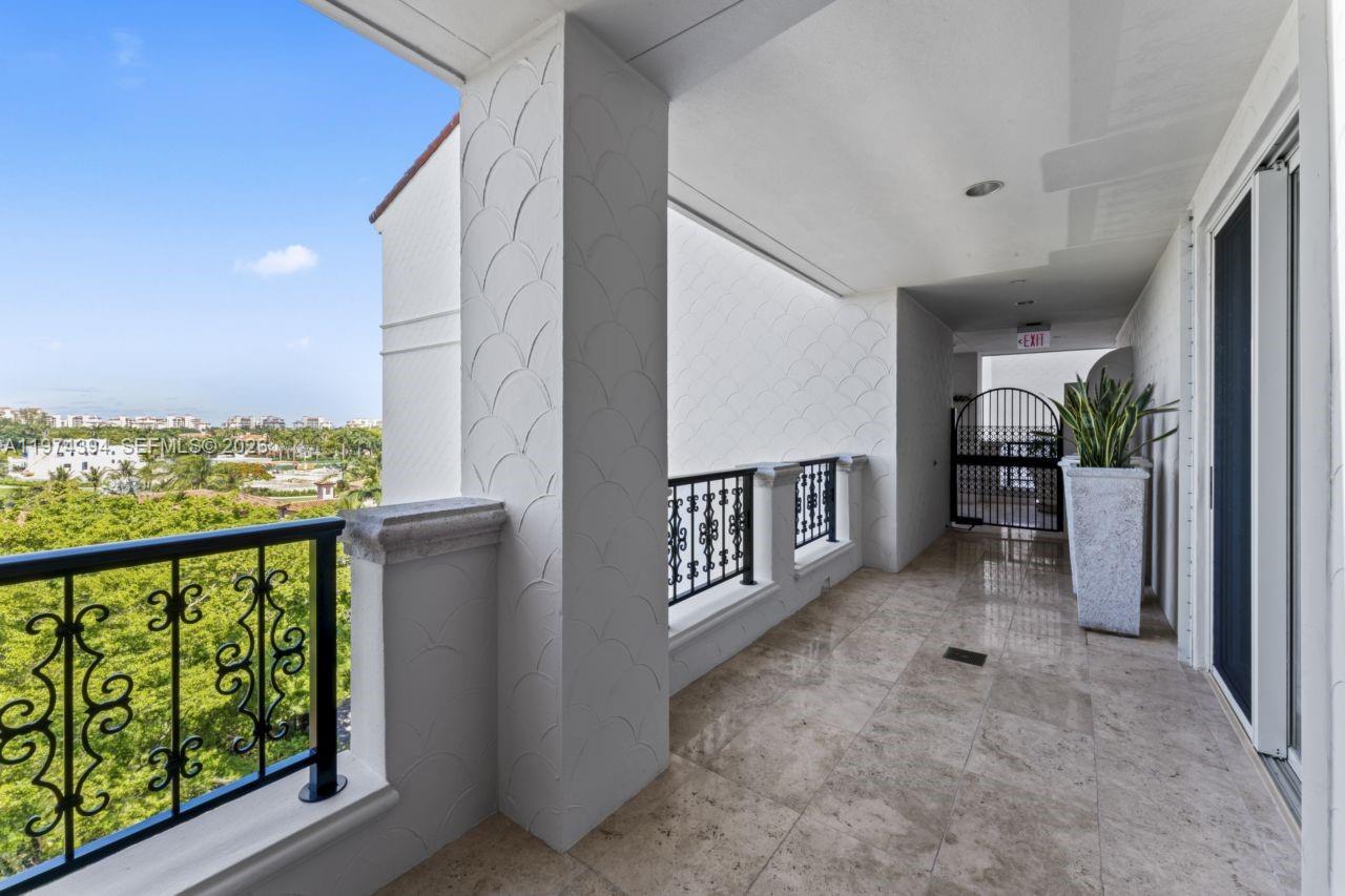 5266 Fisher Island Dr #5266, Miami Beach FL 33109
