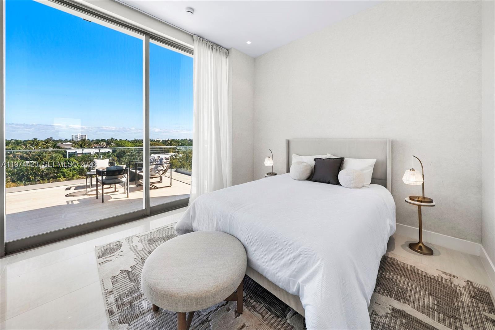 246 NE 6TH AVE #PH, Delray Beach FL 33483