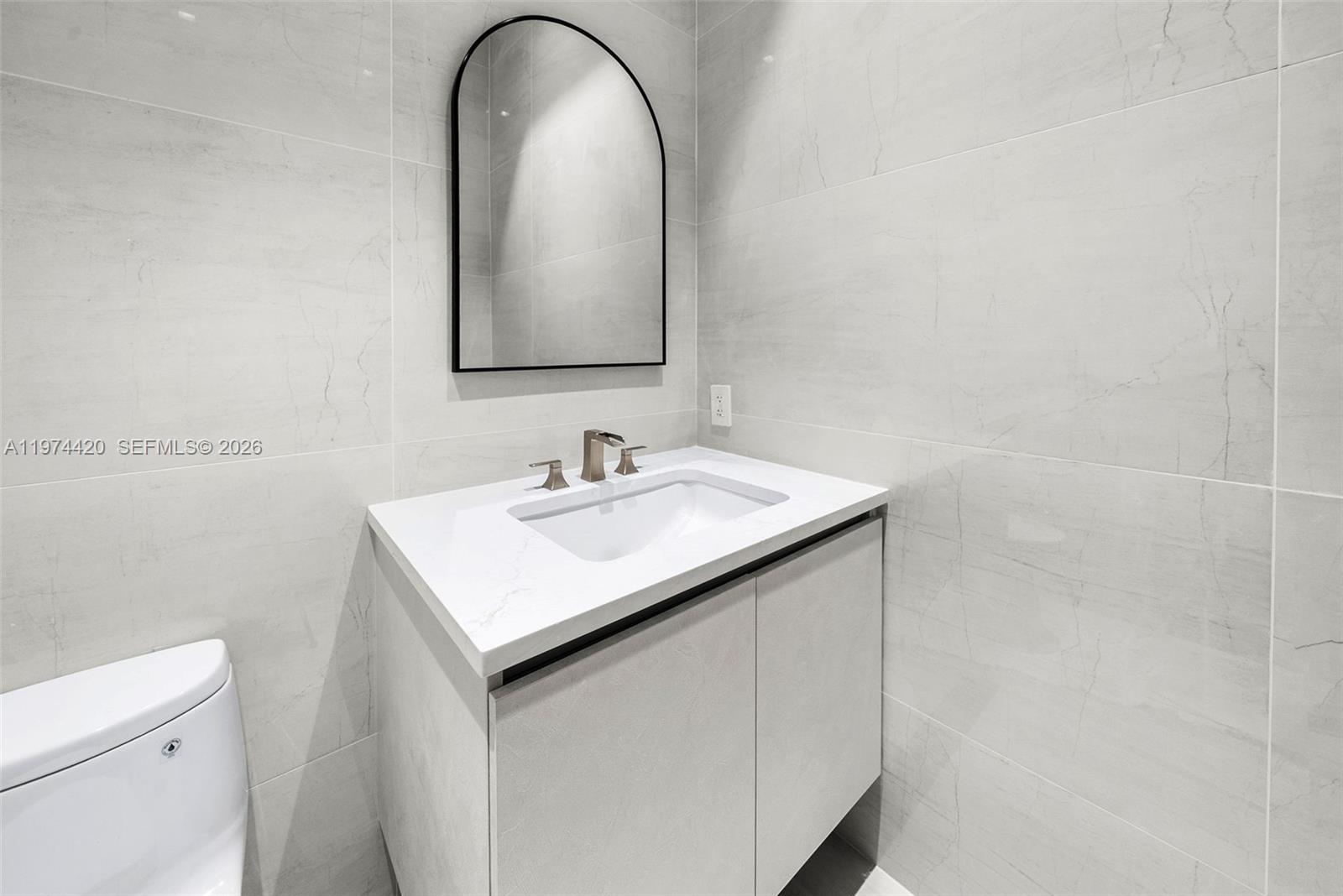 246 NE 6TH AVE #PH, Delray Beach FL 33483