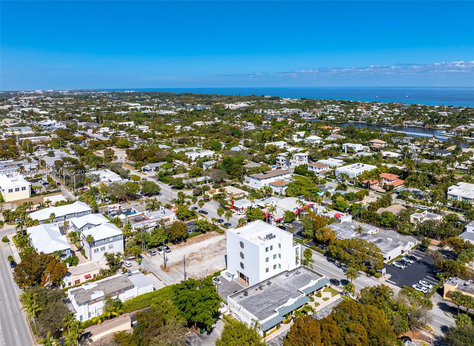246 NE 6TH AVE #PH, Delray Beach FL 33483