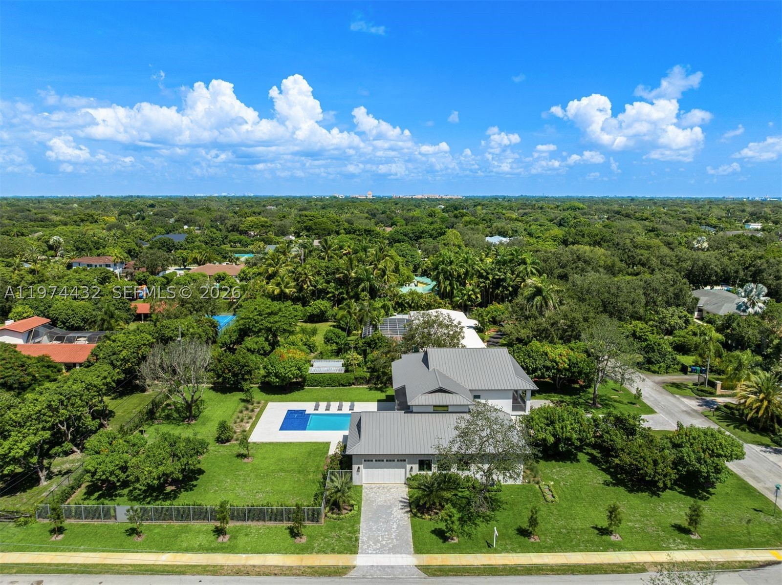 8901 SW 120th St, Miami FL 33176
