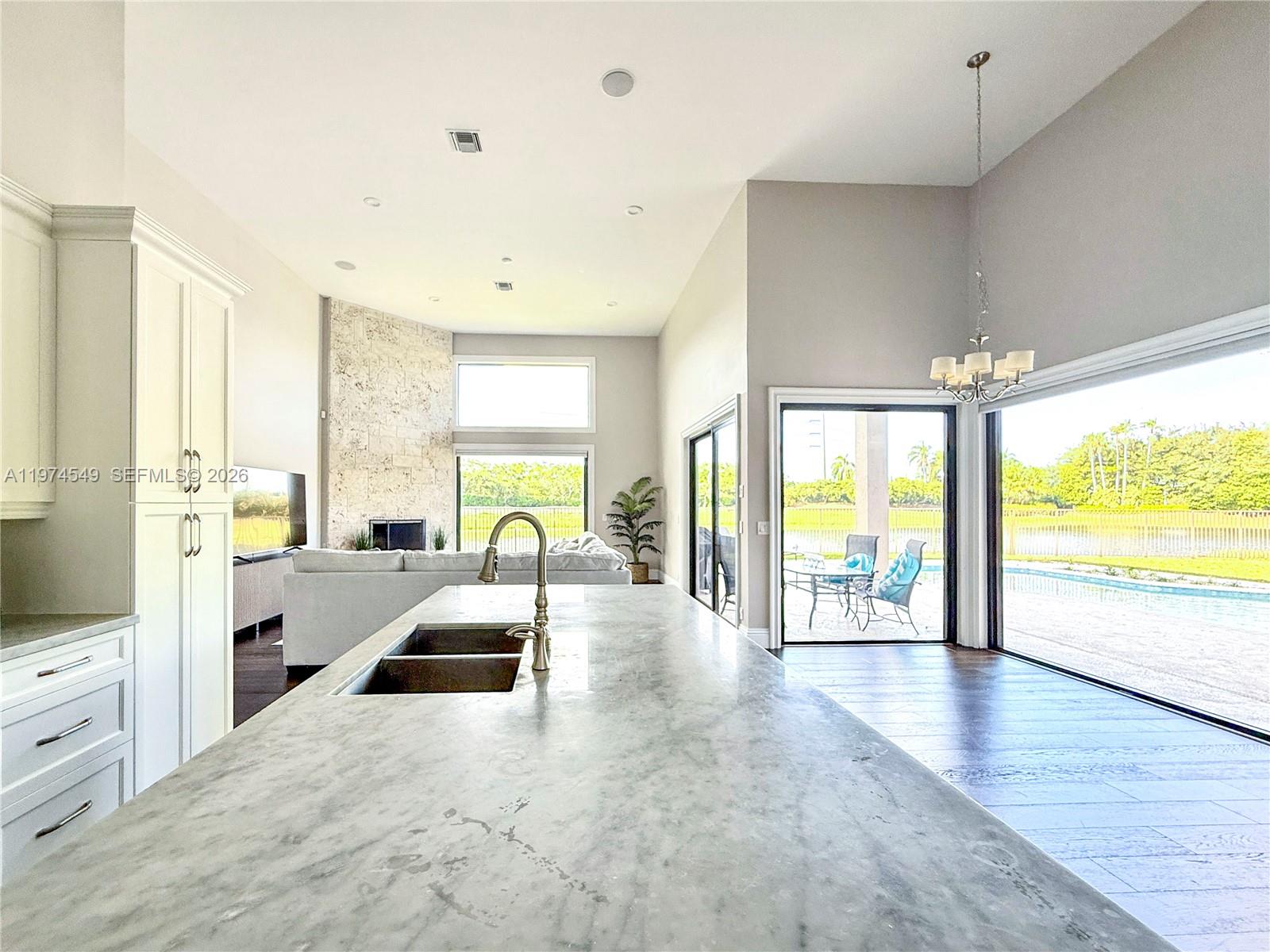 400 Alexandra Cir #0, Weston FL 33326