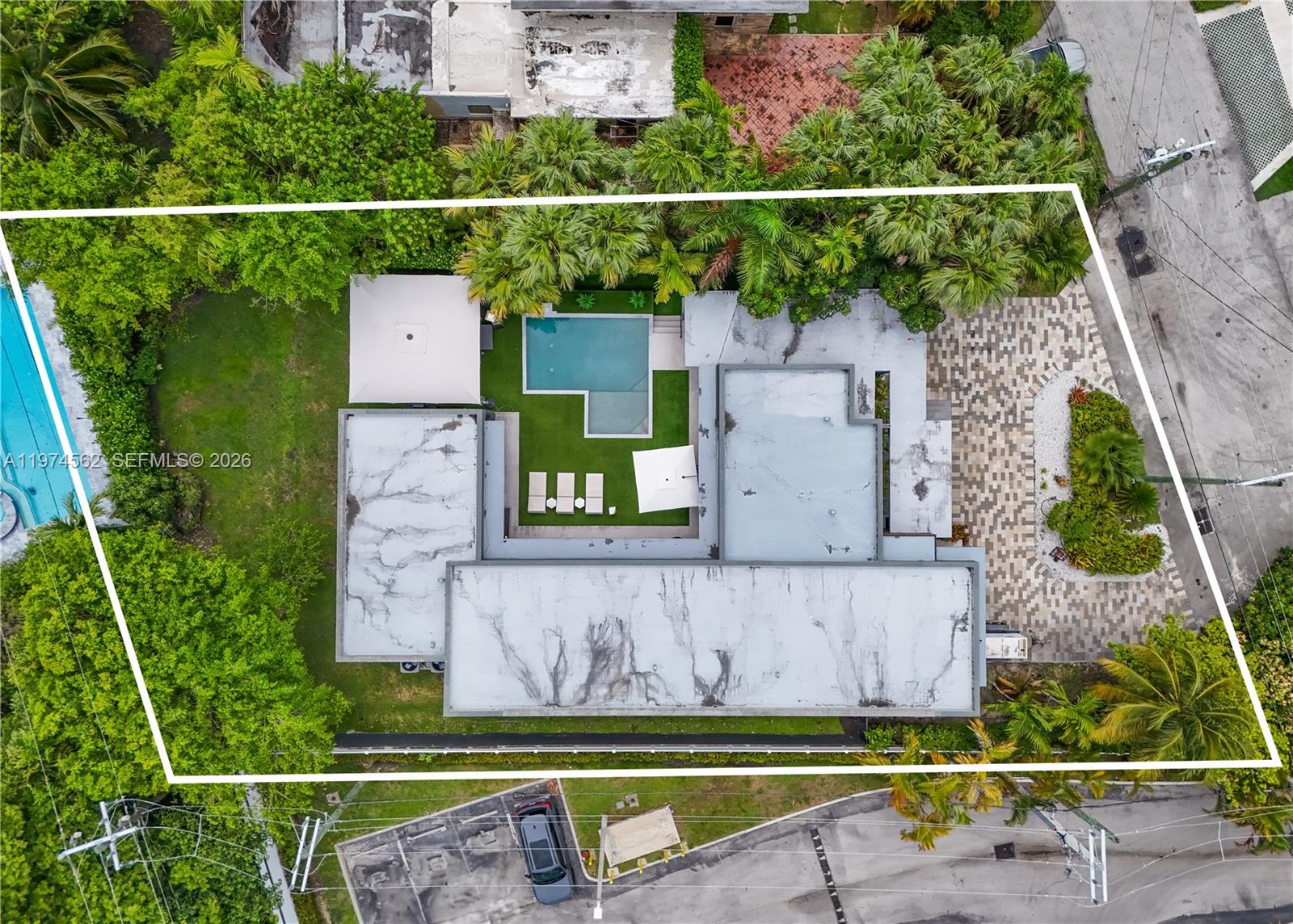 1845 NE 124th St, North Miami FL 33181