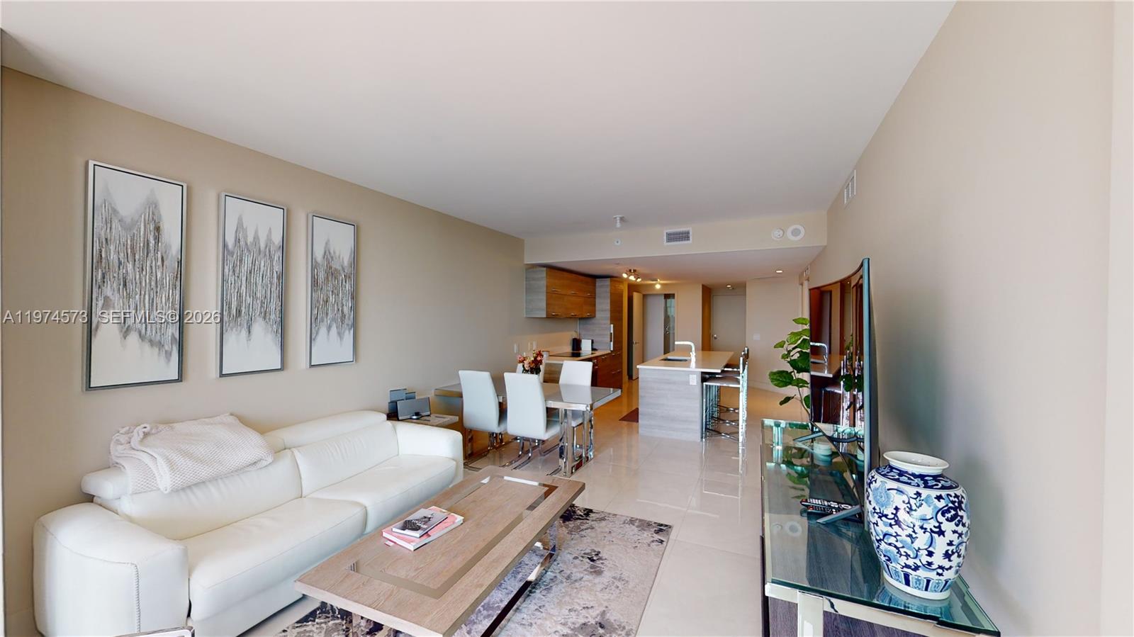 650 NE 32nd St #2005, Miami FL 33137
