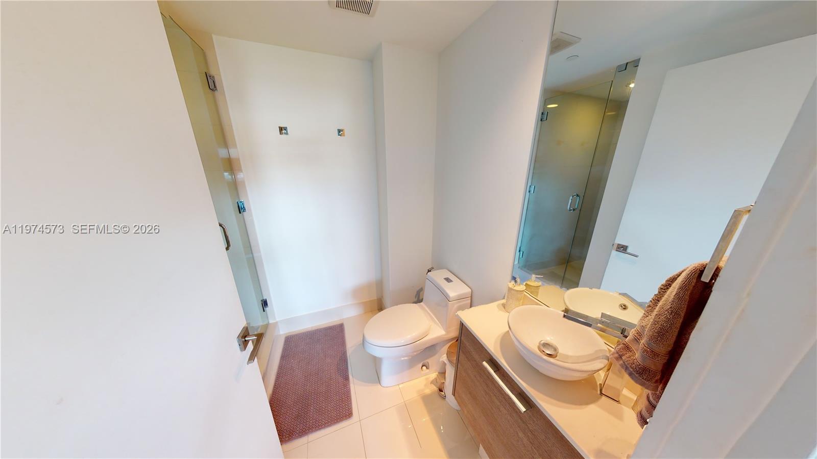 650 NE 32nd St #2005, Miami FL 33137