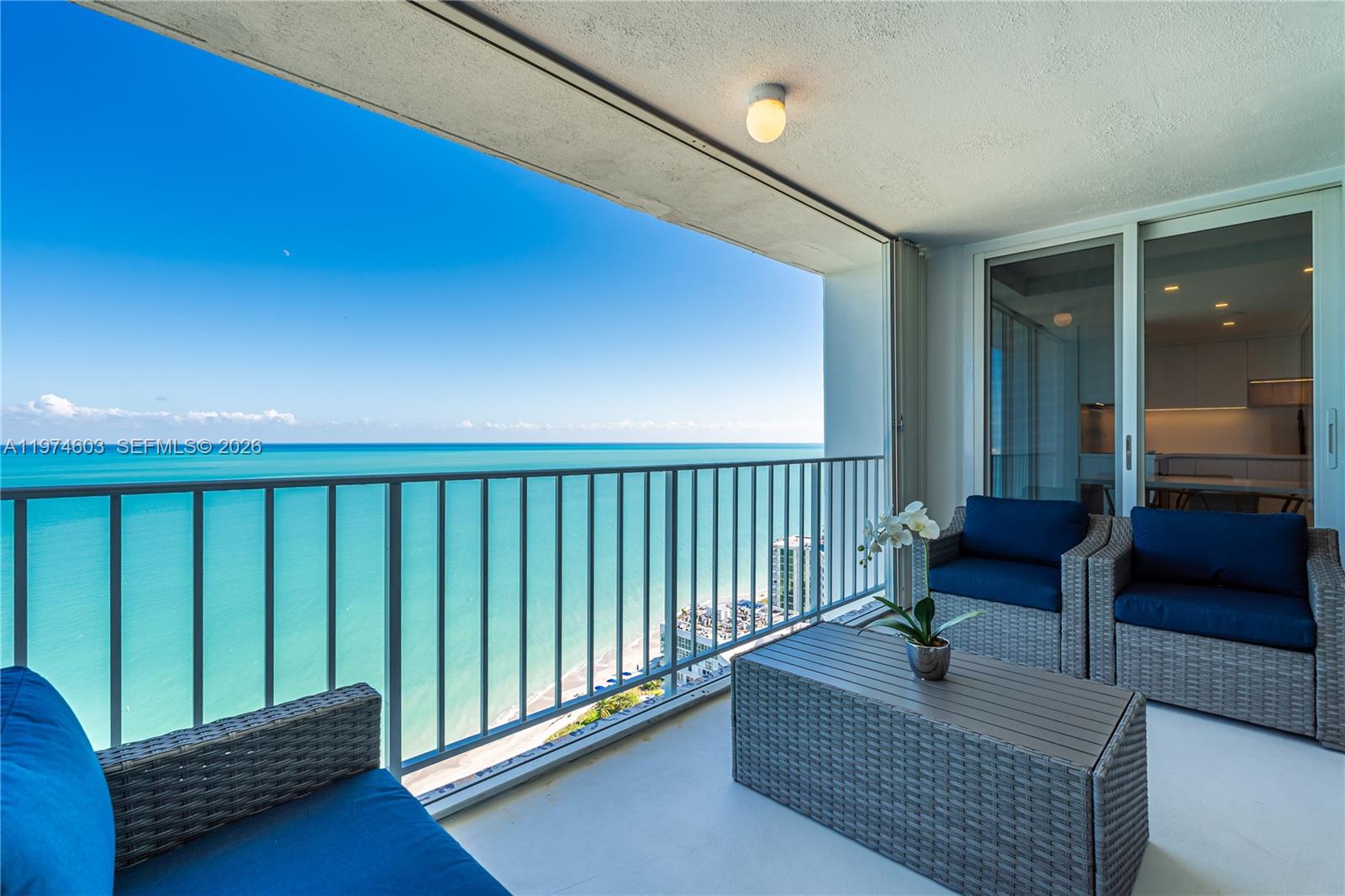 881 Ocean Dr #27D, Key Biscayne FL 33149