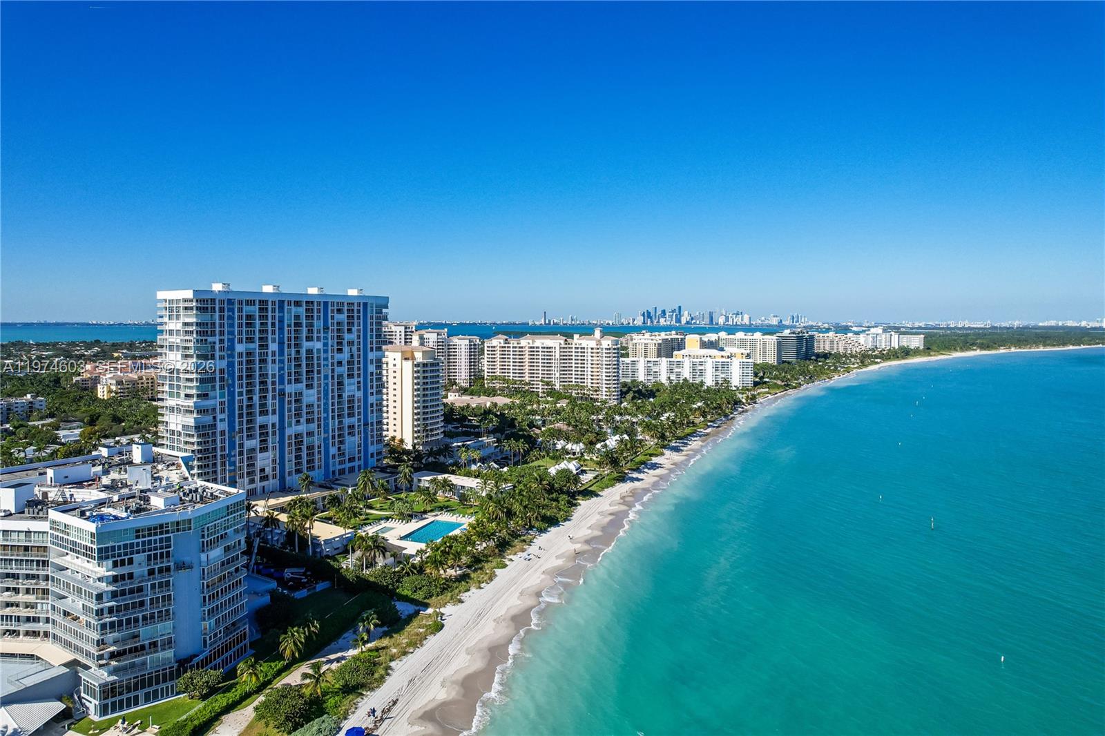 881 Ocean Dr #27D, Key Biscayne FL 33149