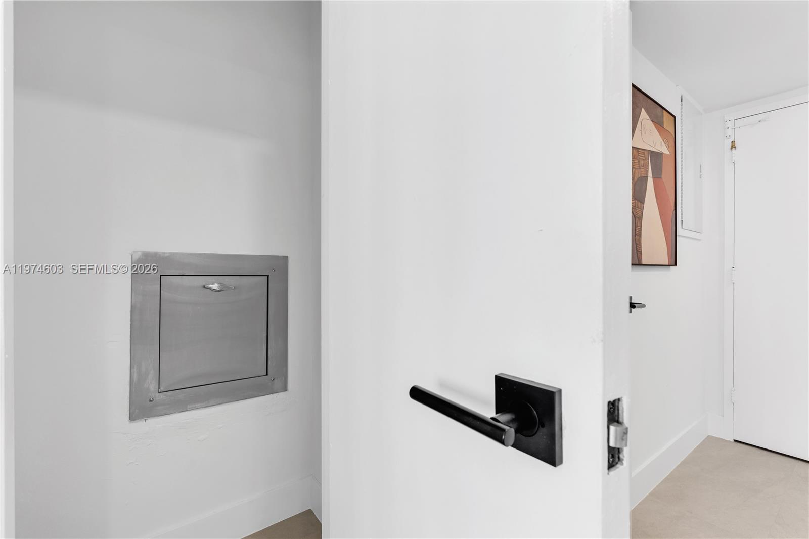 881 Ocean Dr #27D, Key Biscayne FL 33149