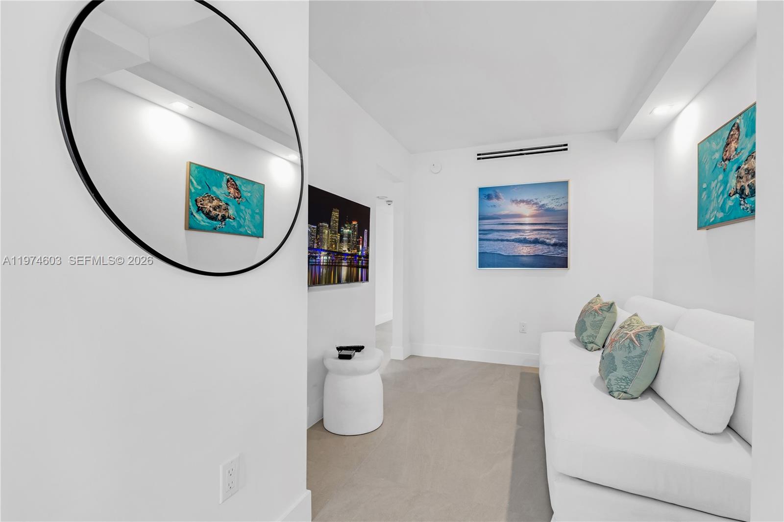 881 Ocean Dr #27D, Key Biscayne FL 33149