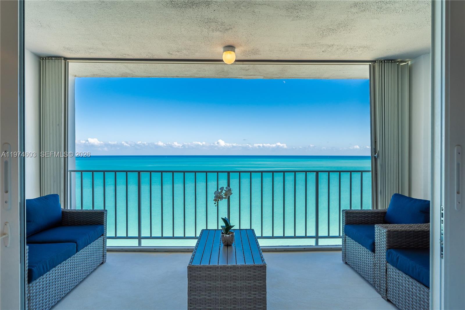 881 Ocean Dr #27D, Key Biscayne FL 33149