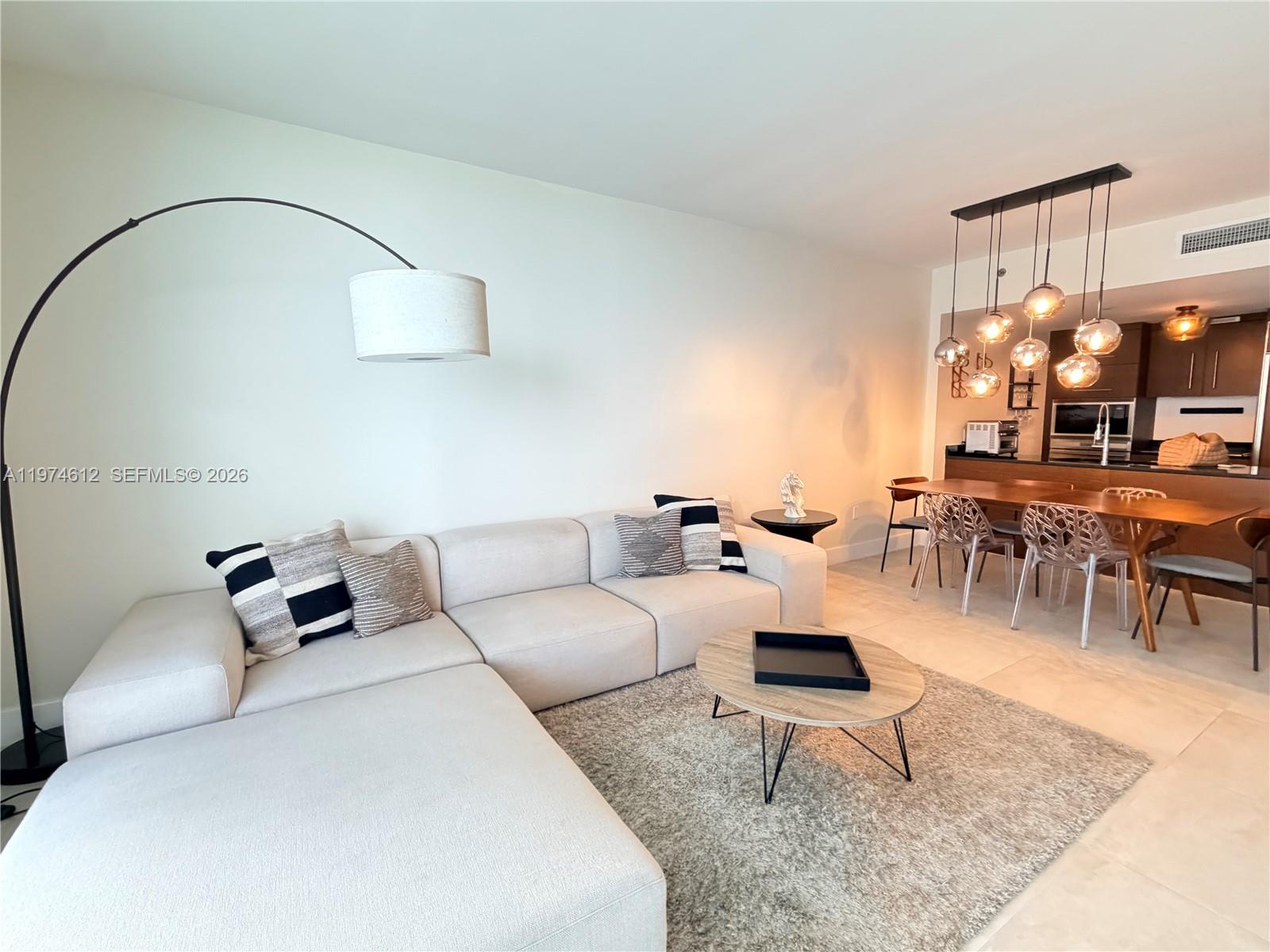 475 Brickell Ave #4611, Miami FL 33131