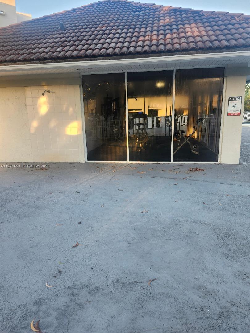 8240 SW 210th St #220, Cutler Bay FL 33189