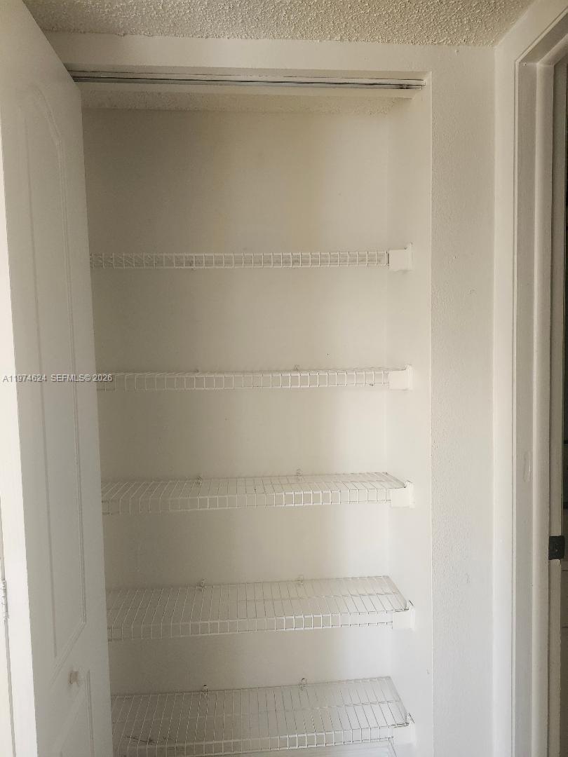 8240 SW 210th St #220, Cutler Bay FL 33189