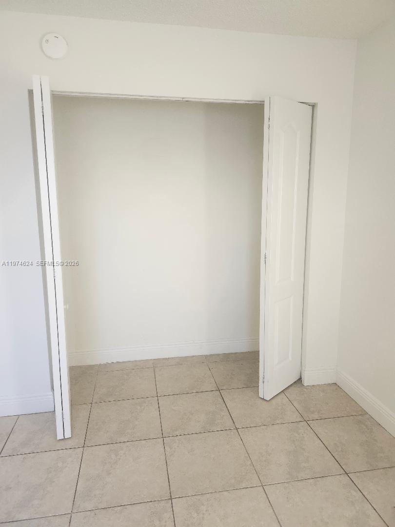 8240 SW 210th St #220, Cutler Bay FL 33189