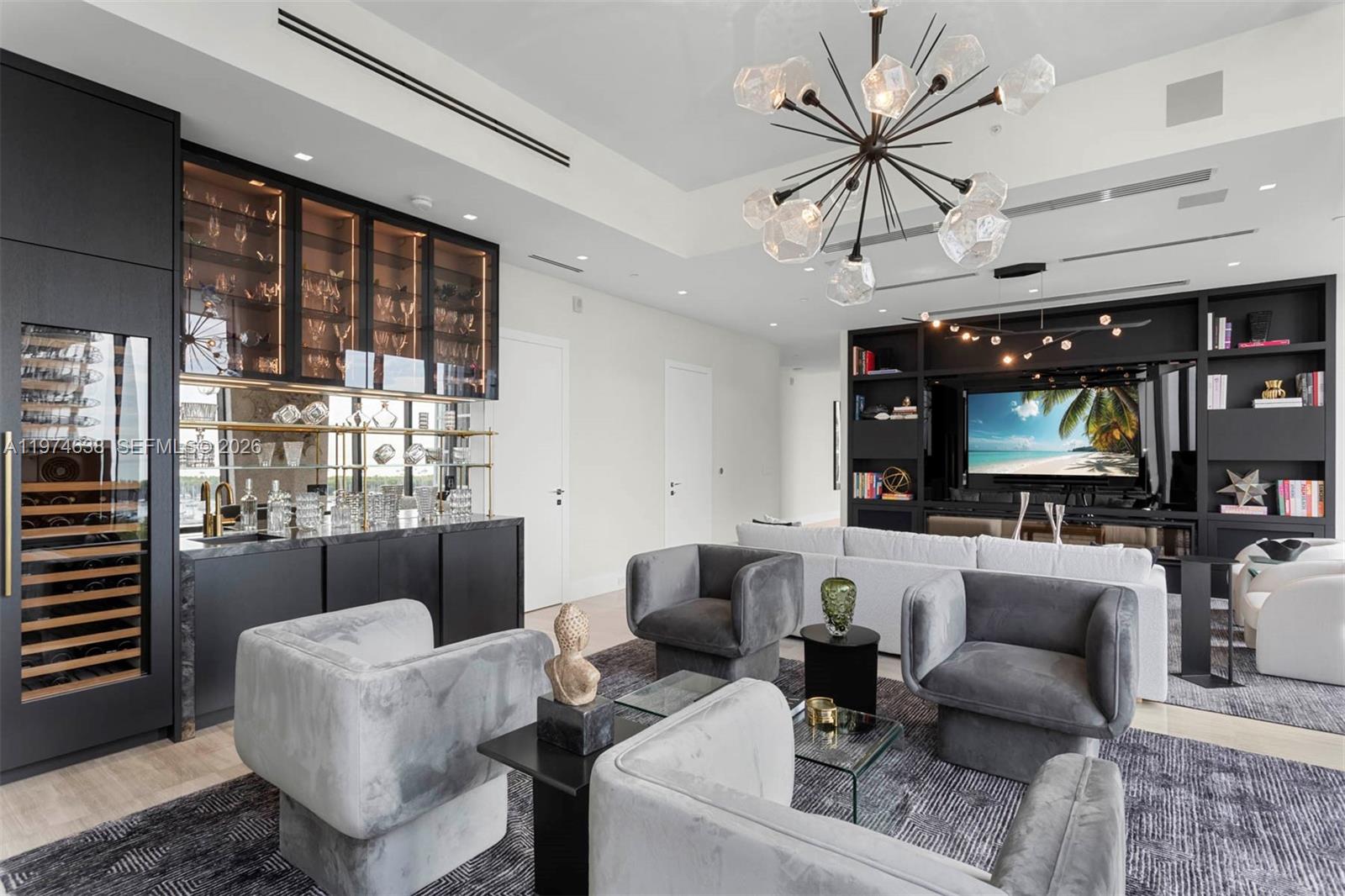 2821 S Bayshore Dr #8A, Coconut Grove FL 33133