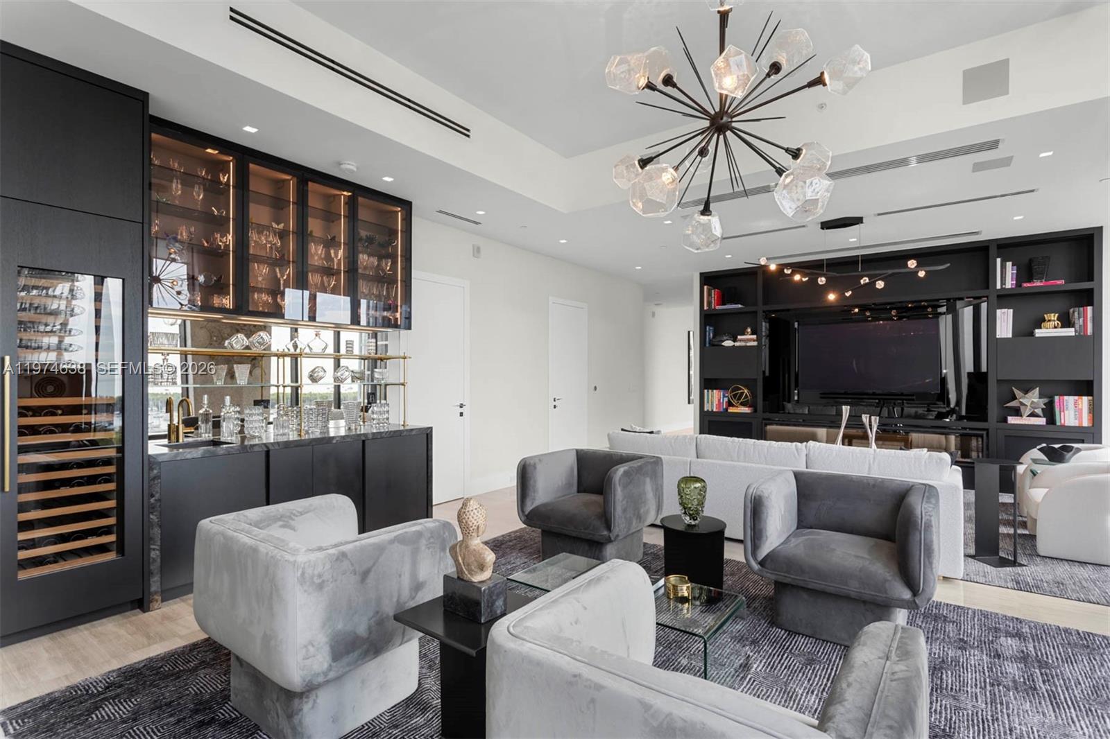 2821 S Bayshore Dr #8A, Coconut Grove FL 33133