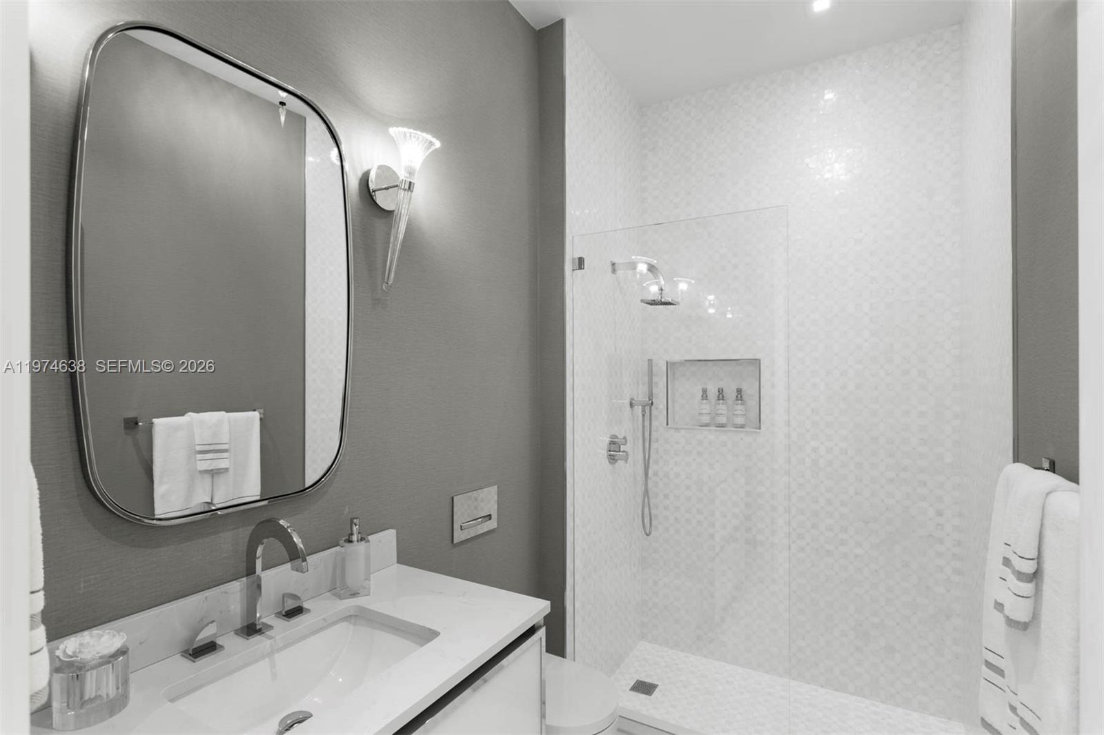 2821 S Bayshore Dr #8A, Coconut Grove FL 33133