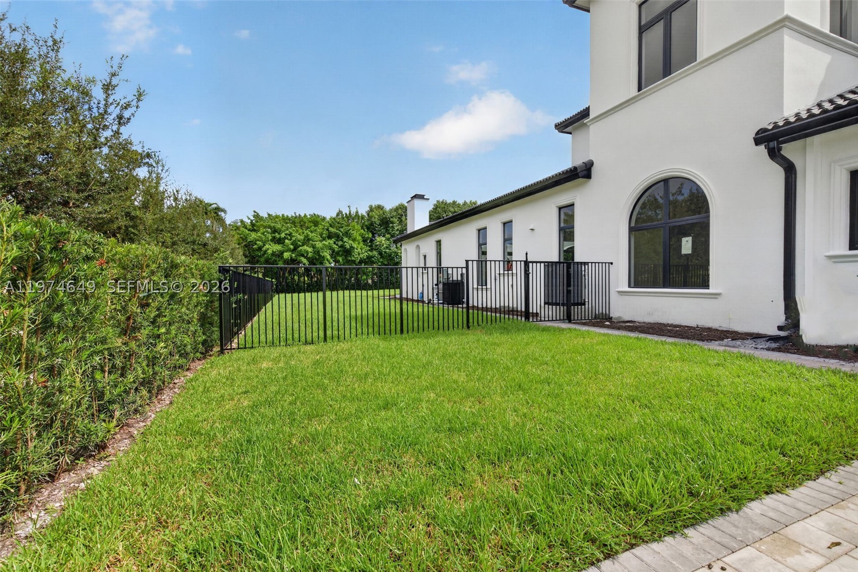 751 Ranch Rd, Weston FL 33326