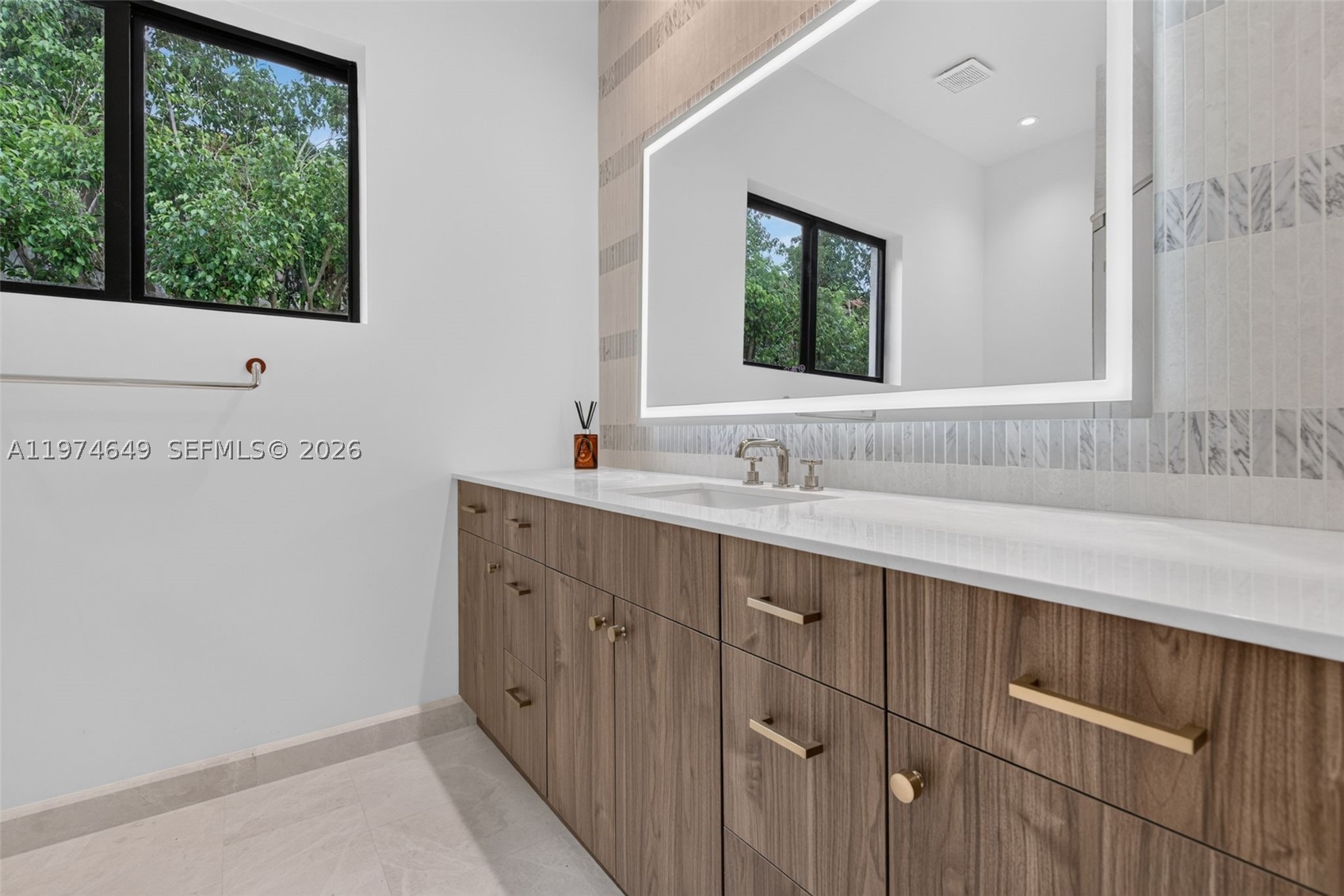 751 Ranch Rd, Weston FL 33326