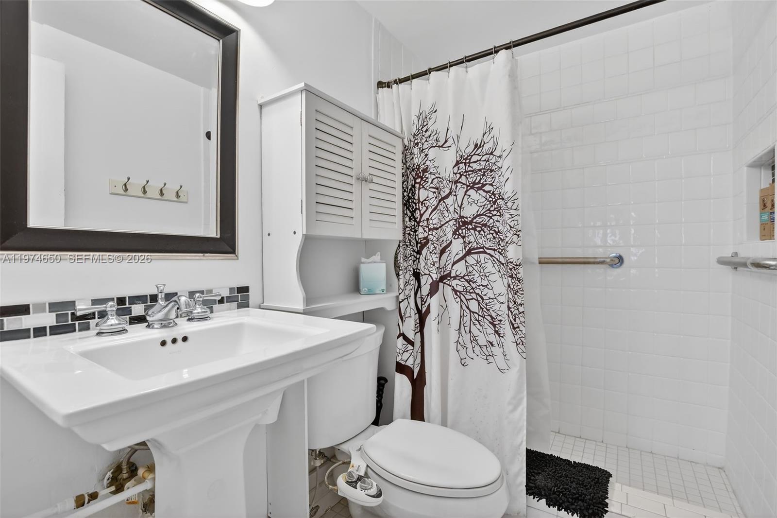 1000 SE 4th St #225, Fort Lauderdale FL 33301