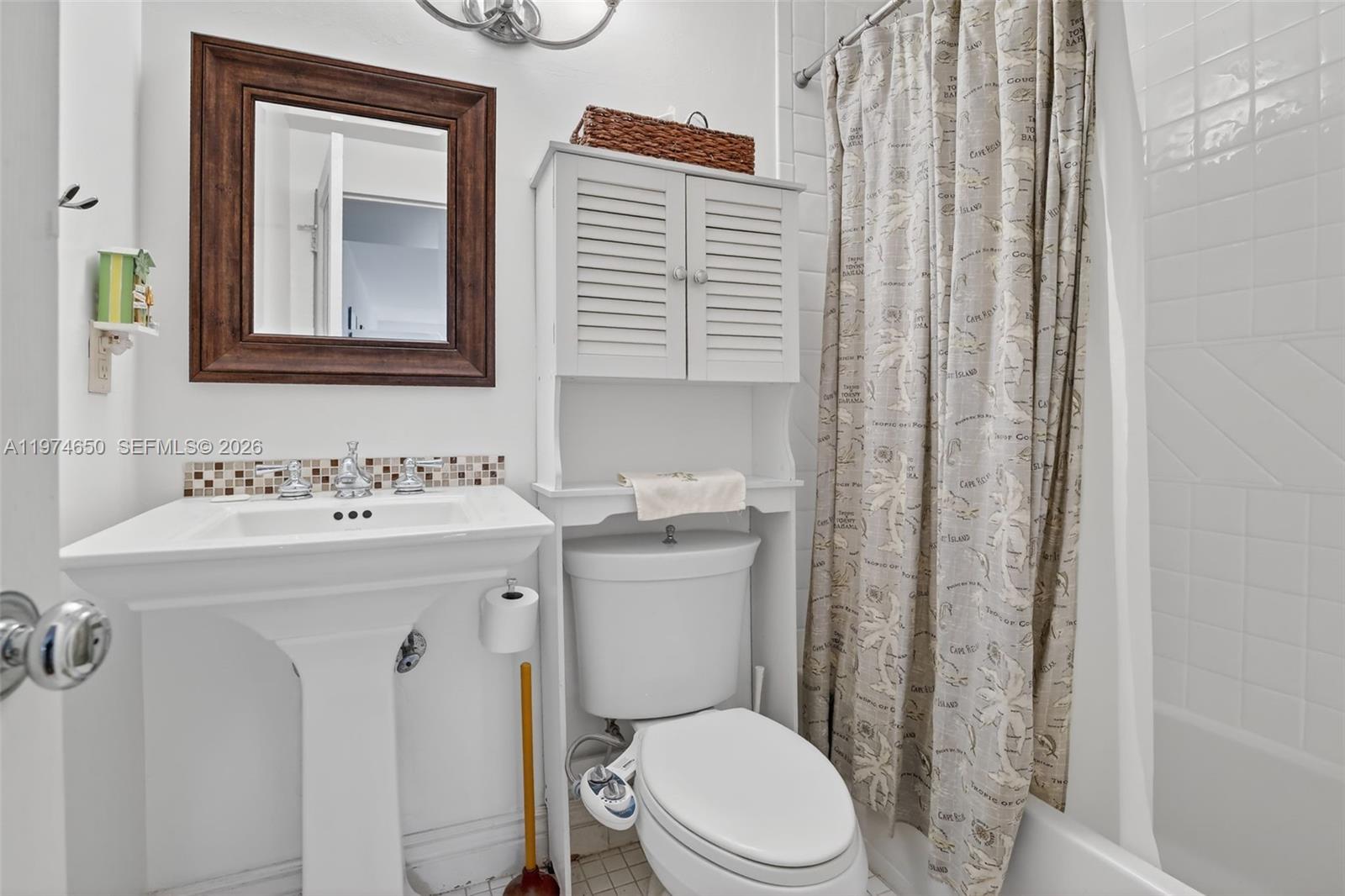 1000 SE 4th St #225, Fort Lauderdale FL 33301