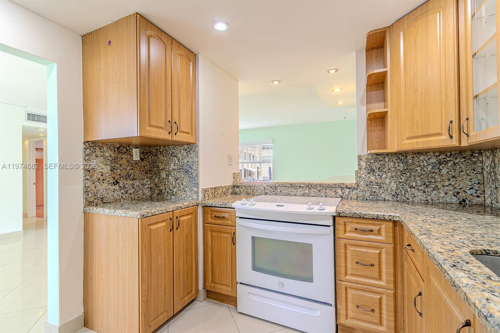121 Golden Isles Dr #201, Hallandale Beach FL 33009