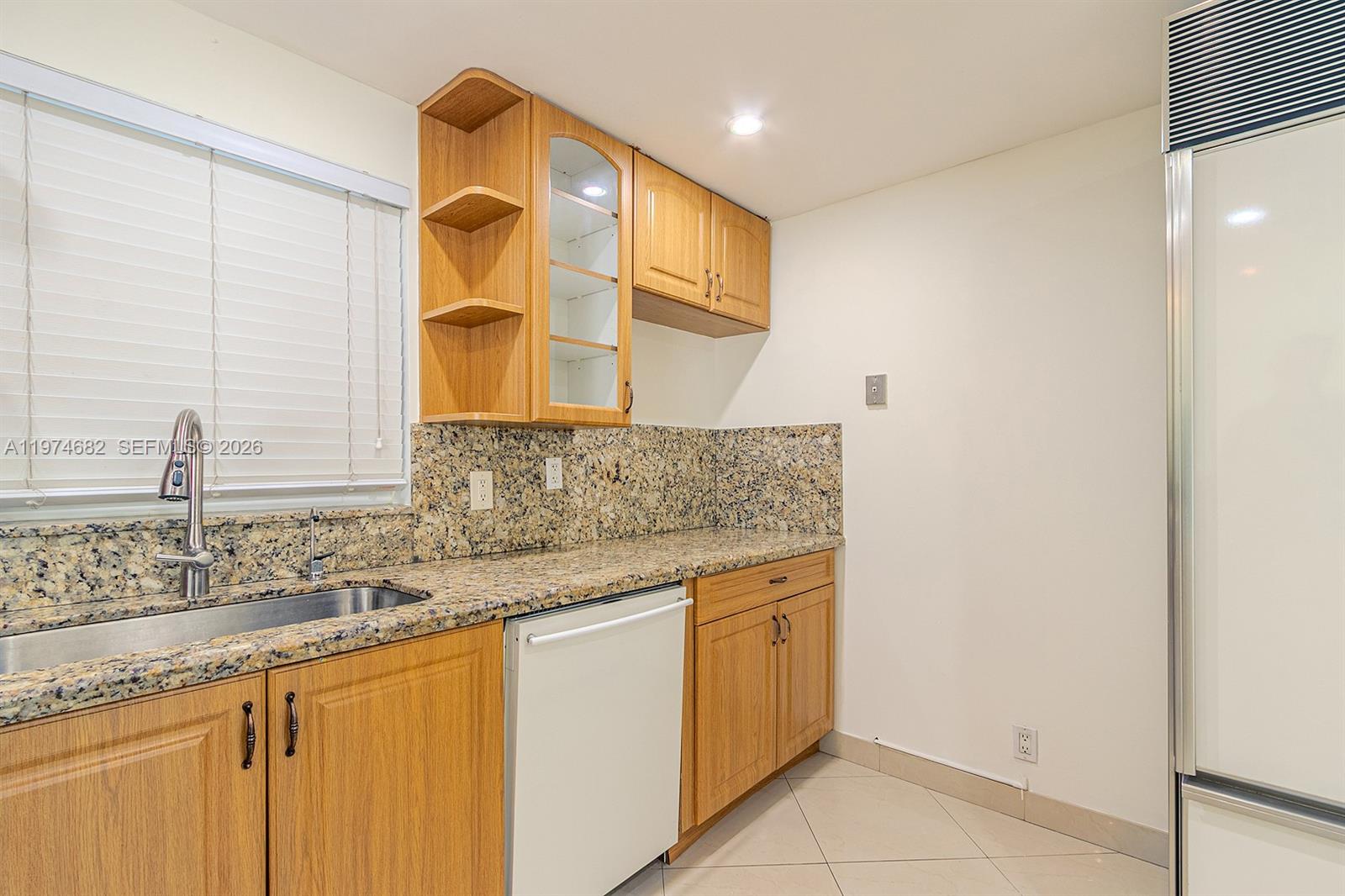 121 Golden Isles Dr #201, Hallandale Beach FL 33009