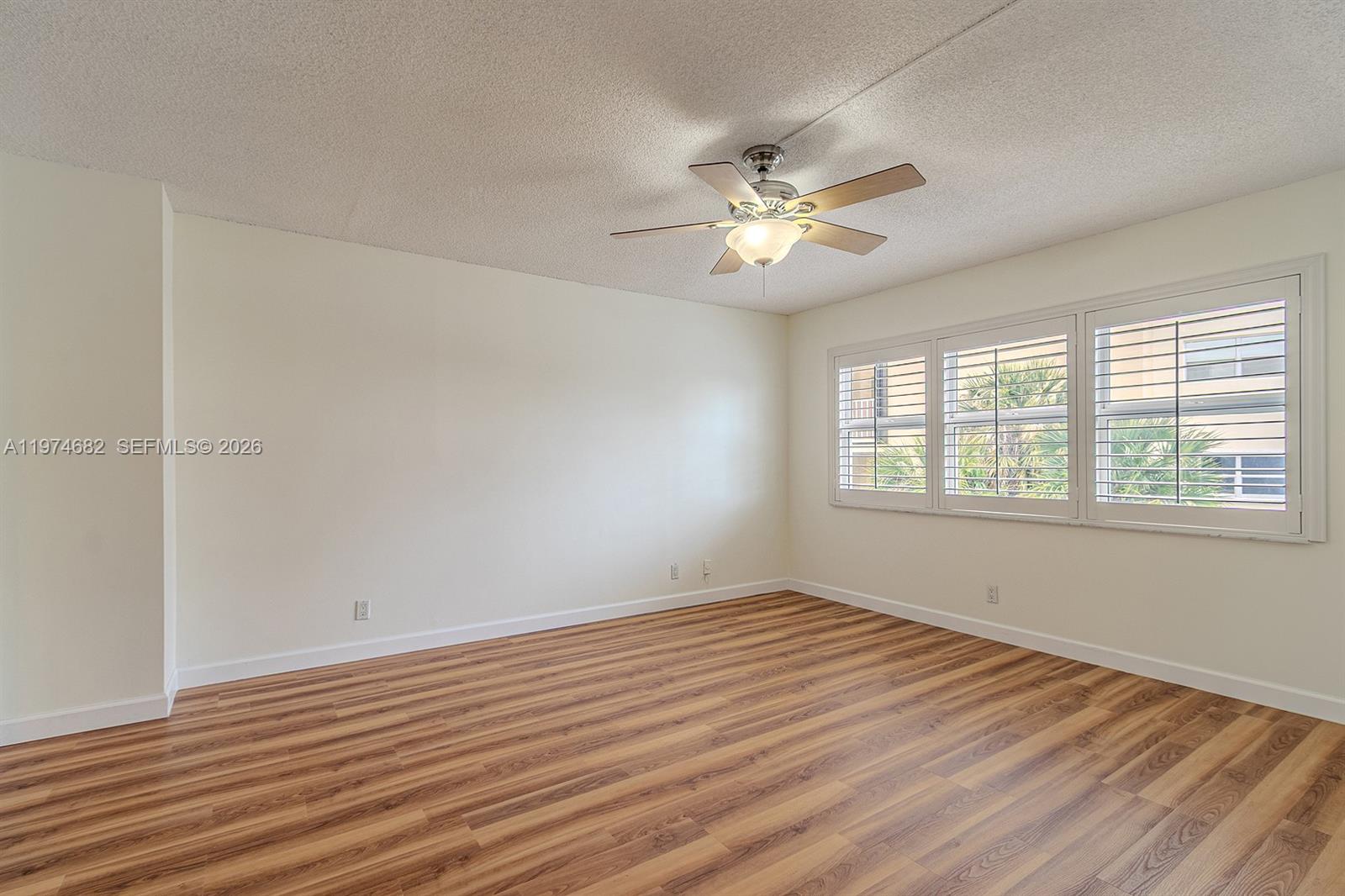 121 Golden Isles Dr #201, Hallandale Beach FL 33009