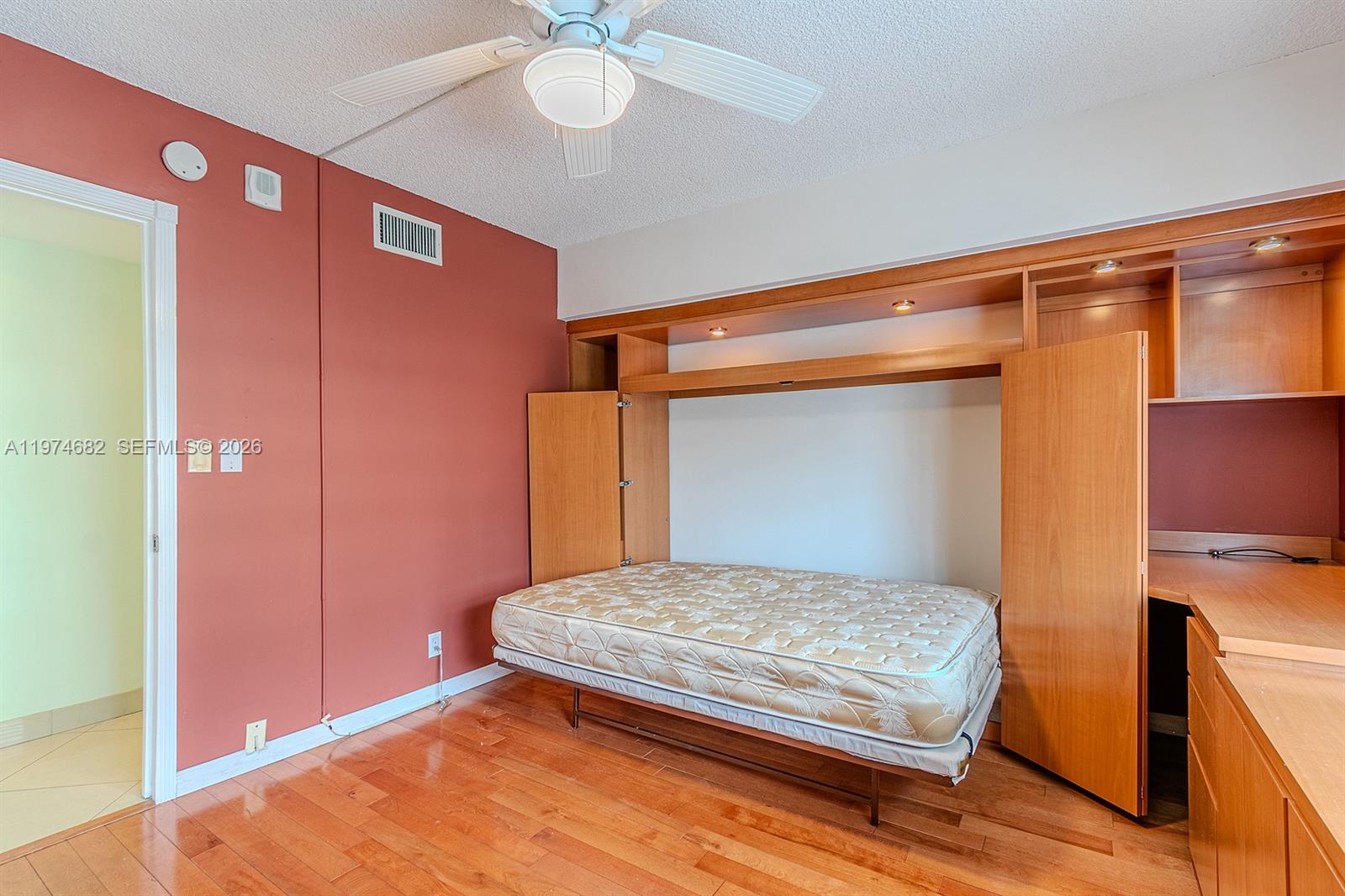 121 Golden Isles Dr #201, Hallandale Beach FL 33009