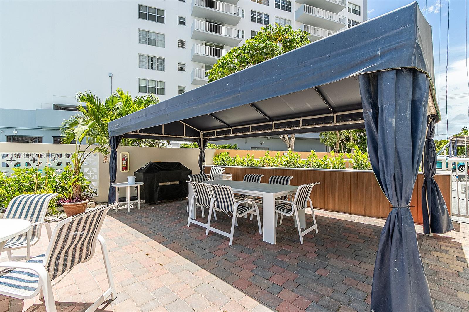 121 Golden Isles Dr #201, Hallandale Beach FL 33009