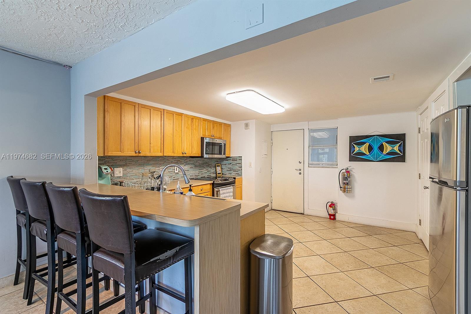 121 Golden Isles Dr #201, Hallandale Beach FL 33009