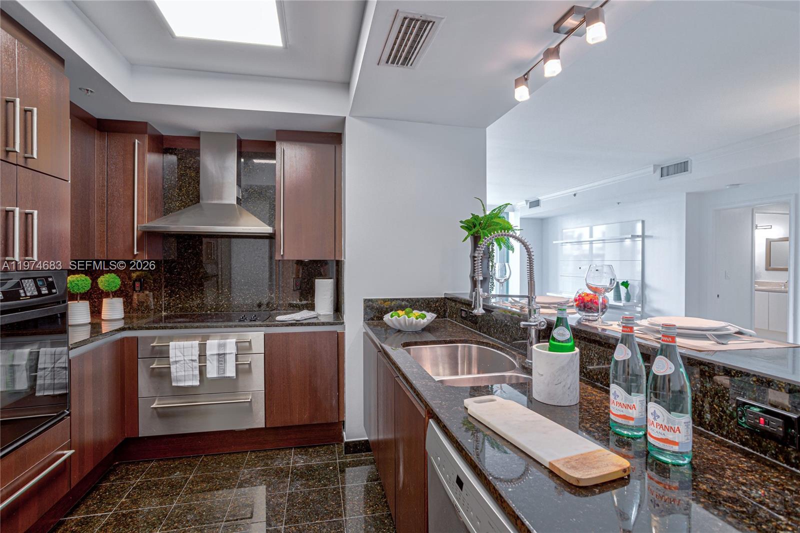 3400 SW 27th Ave #906, Miami FL 33133