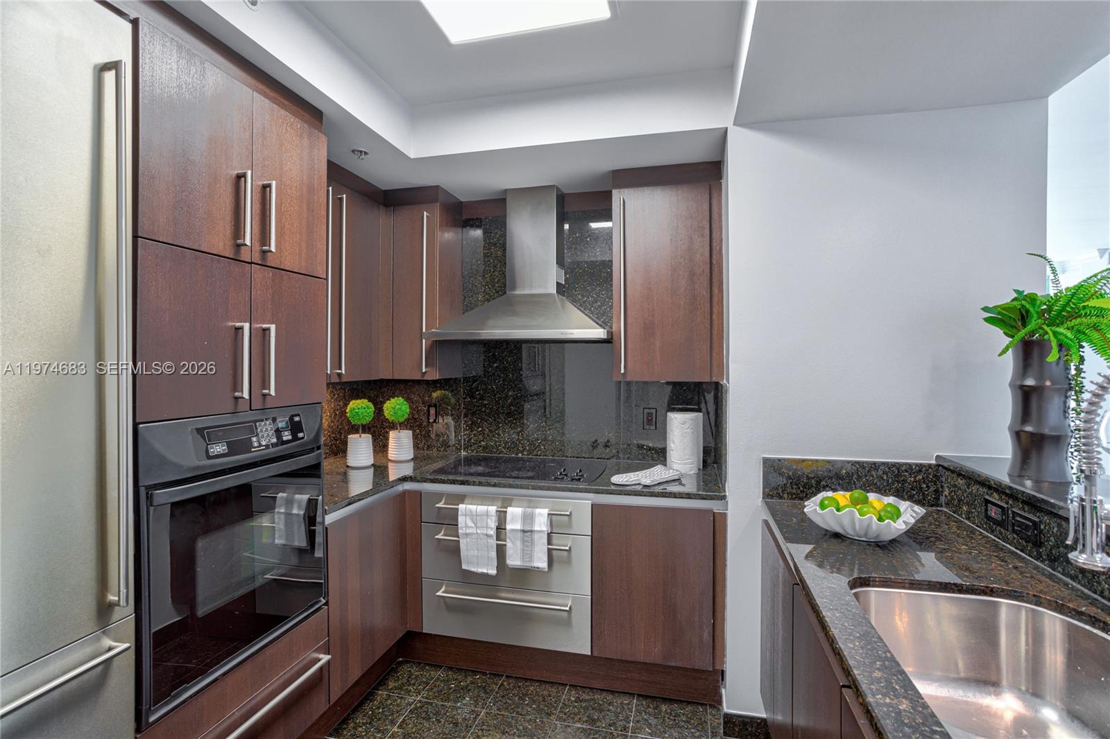 3400 SW 27th Ave #906, Miami FL 33133