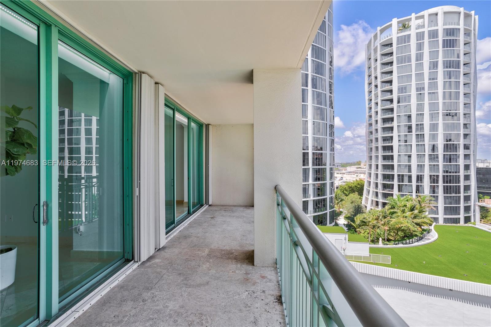 3400 SW 27th Ave #906, Miami FL 33133