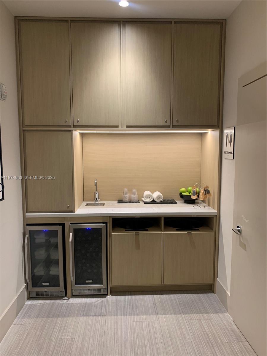 3400 SW 27th Ave #906, Miami FL 33133