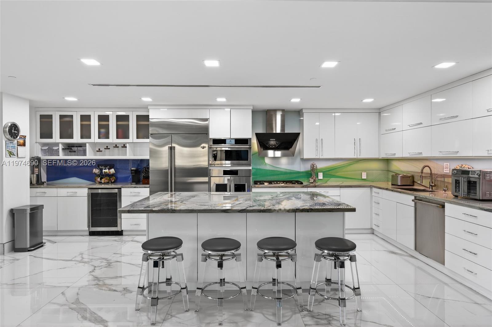 3415 N Ocean Dr #401, Hollywood FL 33019