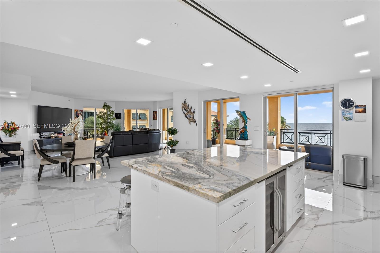 3415 N Ocean Dr #401, Hollywood FL 33019