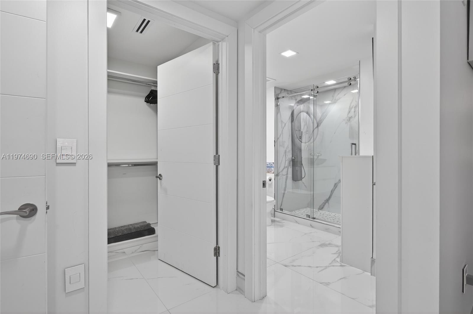 3415 N Ocean Dr #401, Hollywood FL 33019