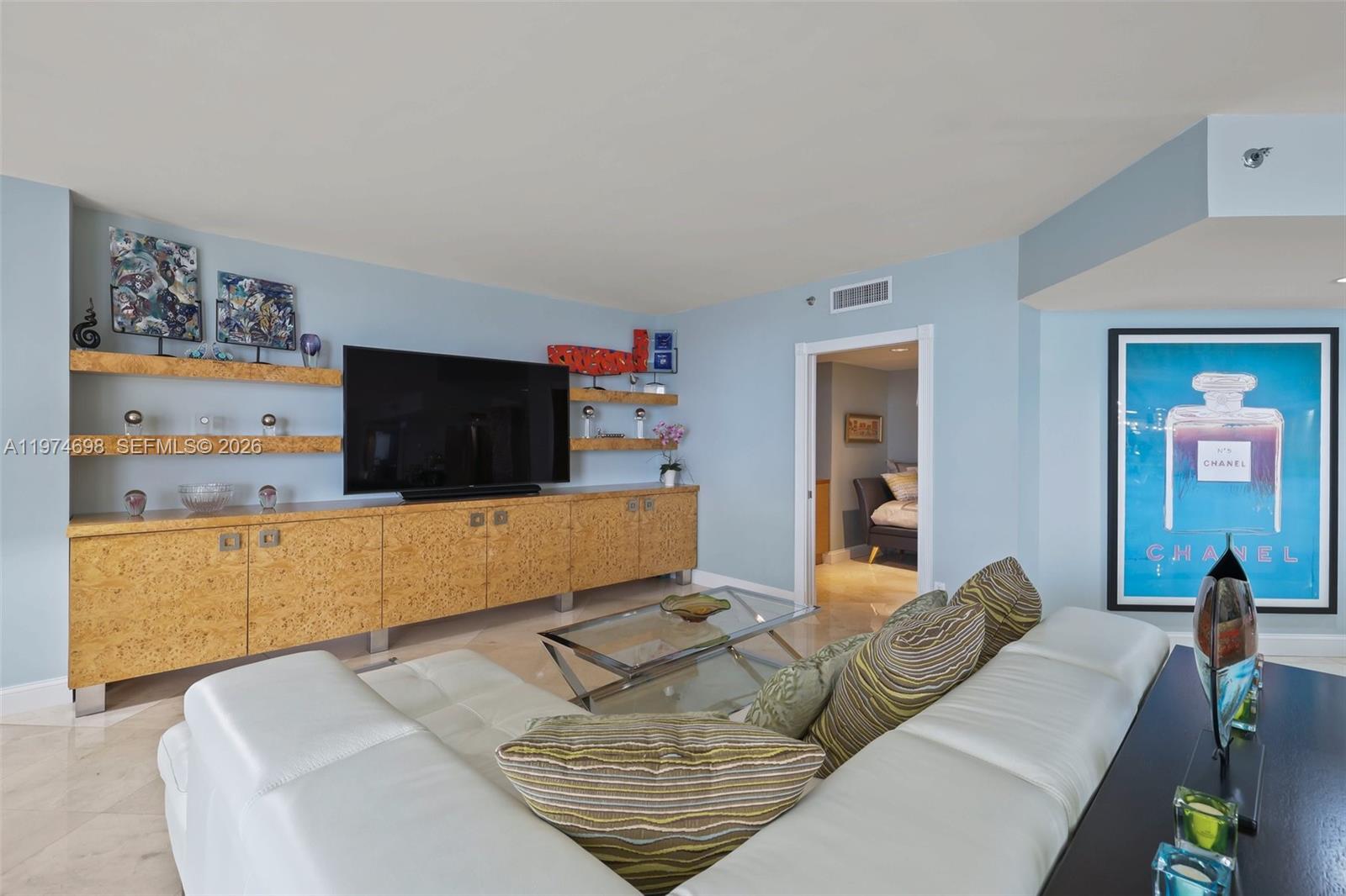 2600 Island Blvd #1006, Aventura FL 33160