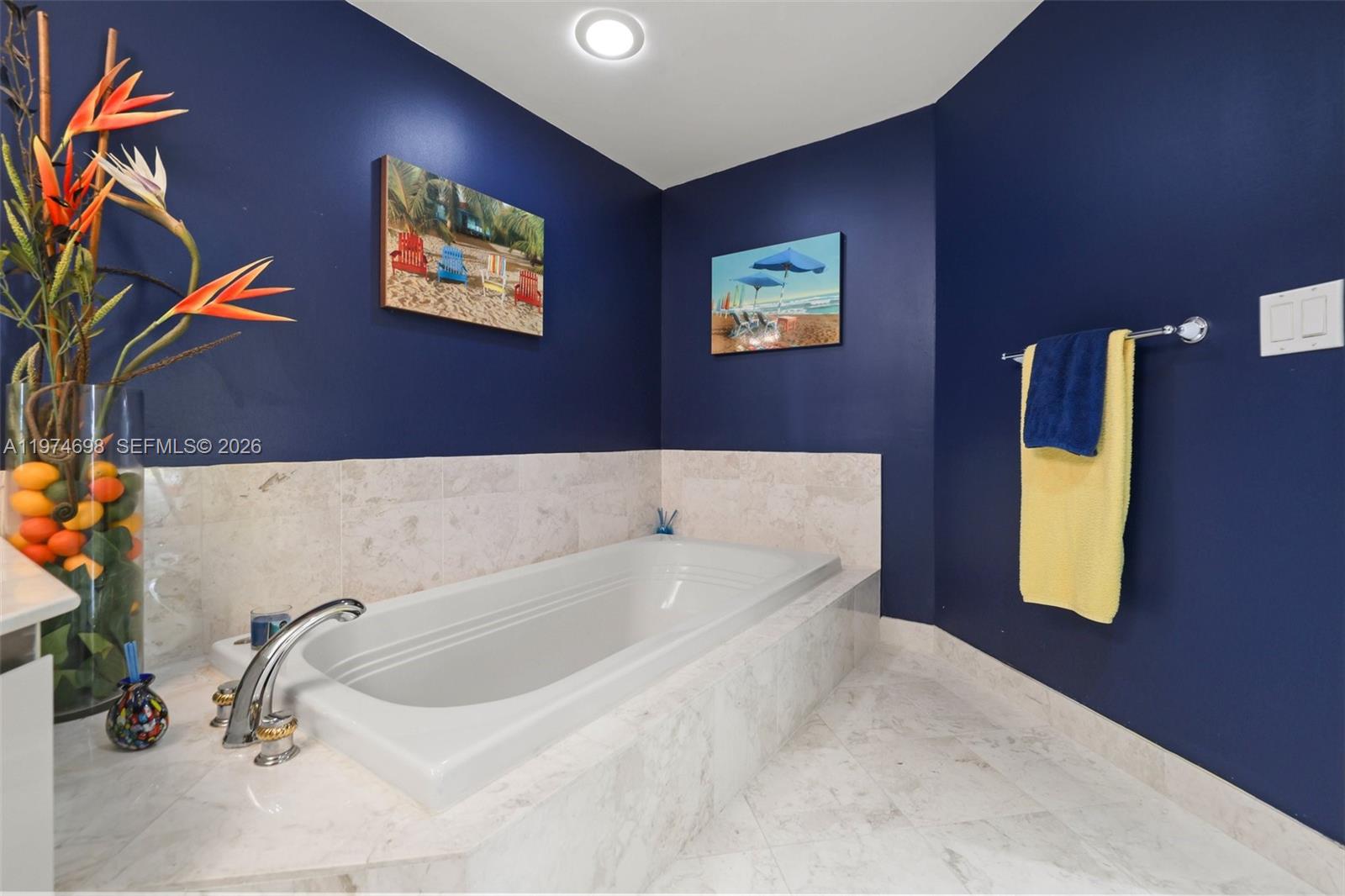 2600 Island Blvd #1006, Aventura FL 33160