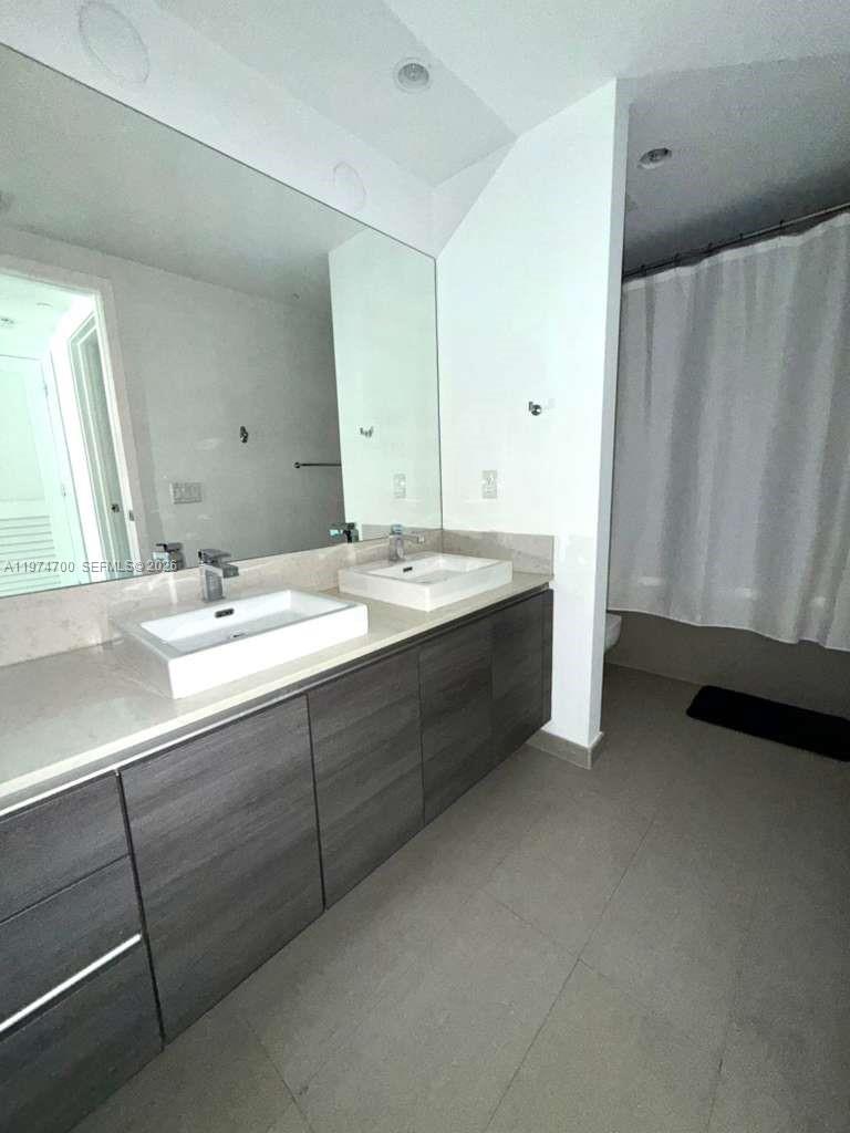 1080 Brickell Ave #303, Miami FL 33131