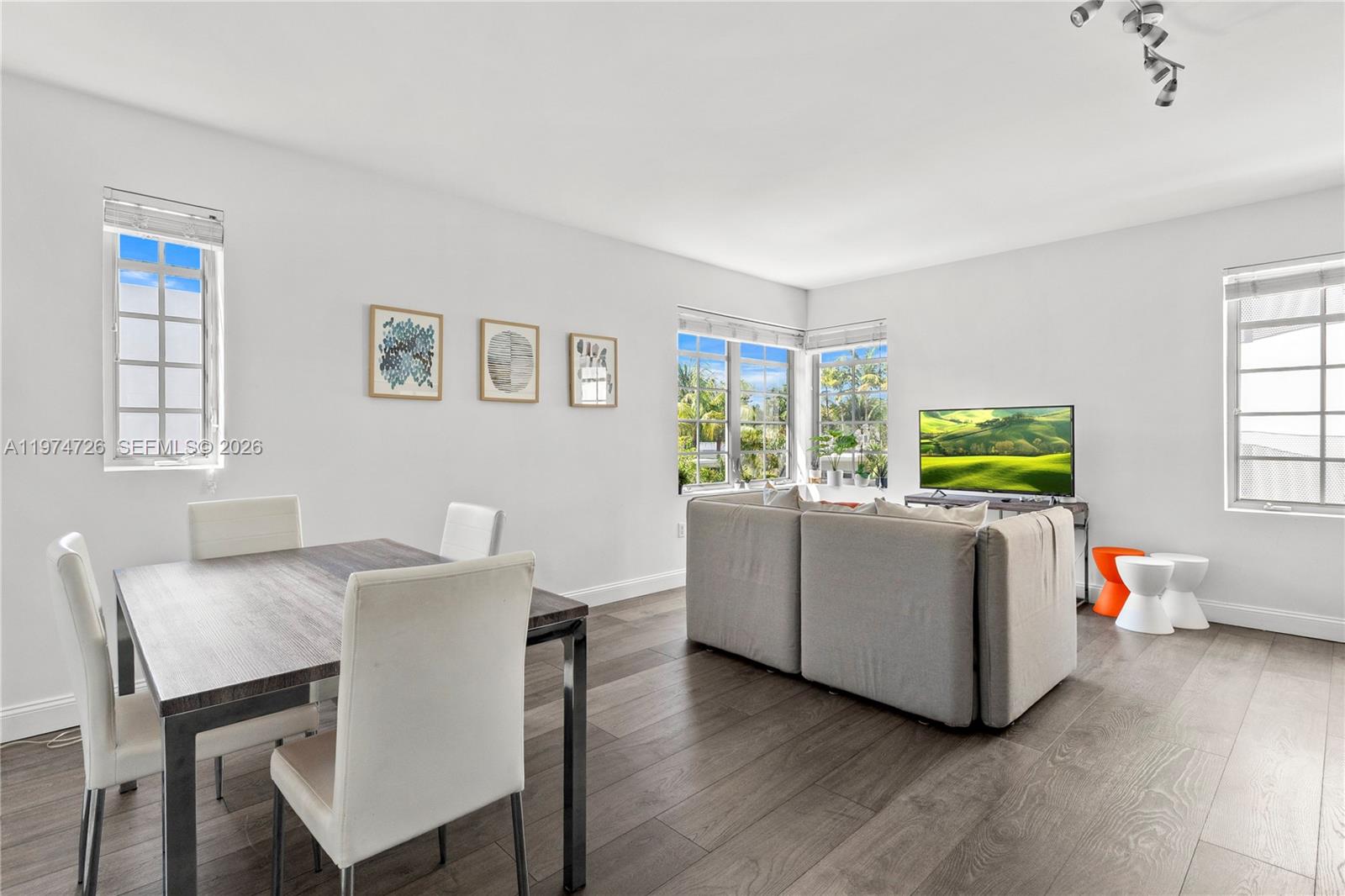 435 21st St #318, Miami Beach FL 33139