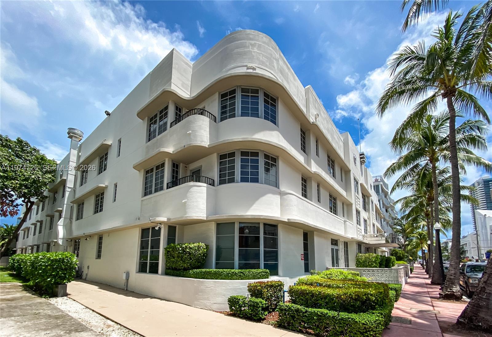 435 21st St #318, Miami Beach FL 33139